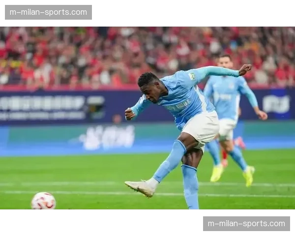 云南玉昆客场击败大连英博止连败 奥斯卡梅开2度建功